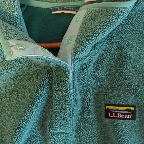 L.L. Bean fleece shirt - Picture 6 of 8